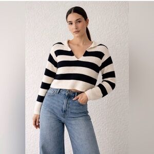 Moon & Madison Black and Cream V-Neck Sweater